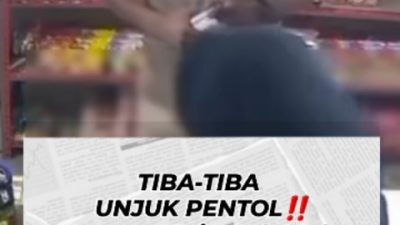 Pria pamer organ vital di warung