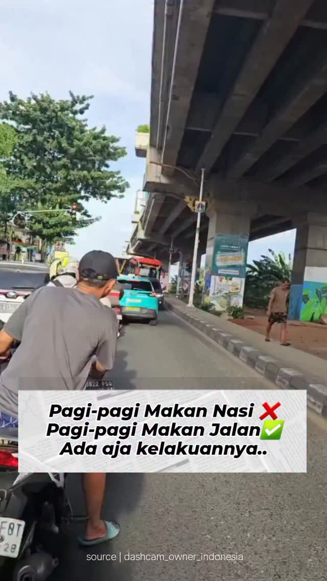 Cuplikan video dashcam taksi hijau dengan nomor lambung CN-10244 lawan arah di simpang H Naman Jakarta Timur