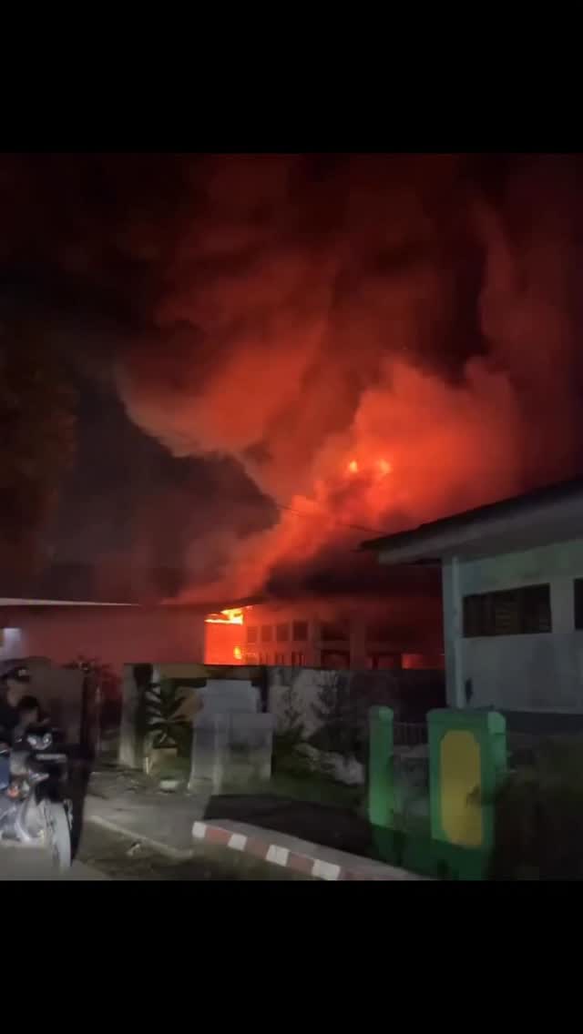 Suasana kebakaran rumah Sri Kartini di Cilangkap Tapos Depok