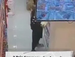 Terekam CCTV! Aksi Pencurian 2 Pria Sarungan dan 1 Wanita di Toko Viral